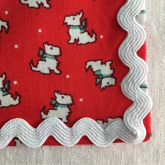 Handmade Retro Style Scottie Dog Holiday Napkins, Set of 2 - Picture 8 of 13